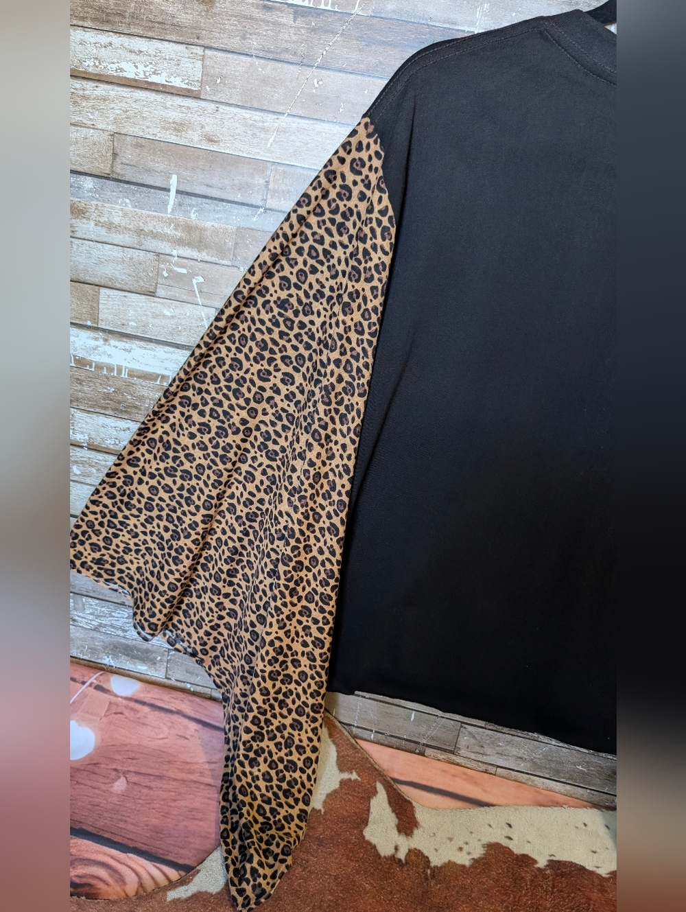 New Handcrafted Free Bird Graphic W Leopard Print Bat Winged Sleeves - Picture 7 of 11